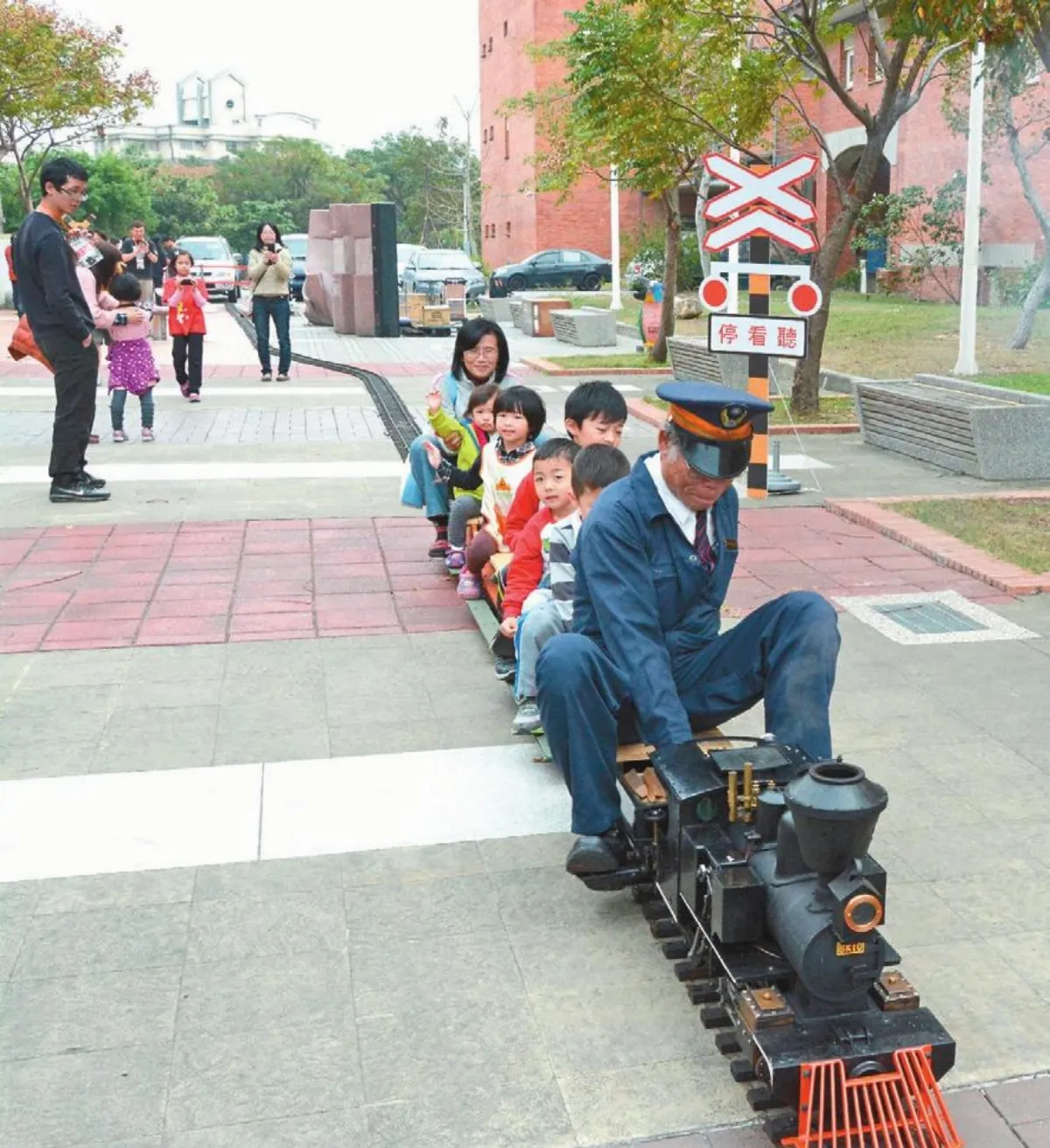 鐵道史料展 小火車載客
