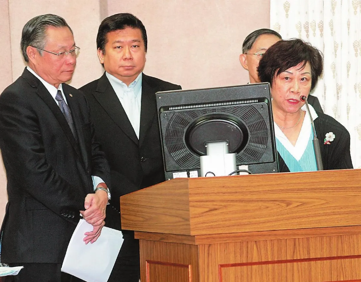 日攔截民航機？沈啟變變變