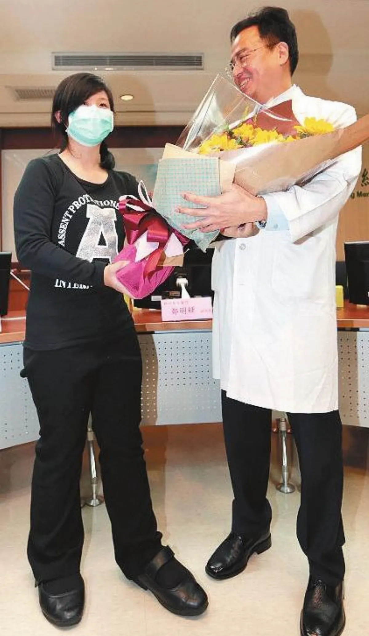 大馬象腿少女跨海求醫慶新生