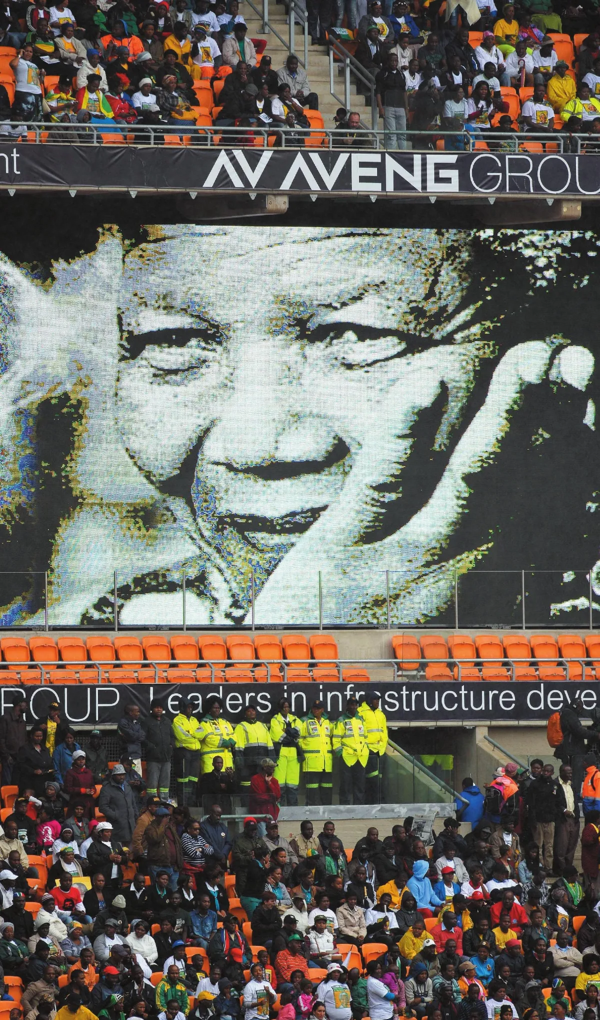 傳奇曼德拉 逾百領袖致哀