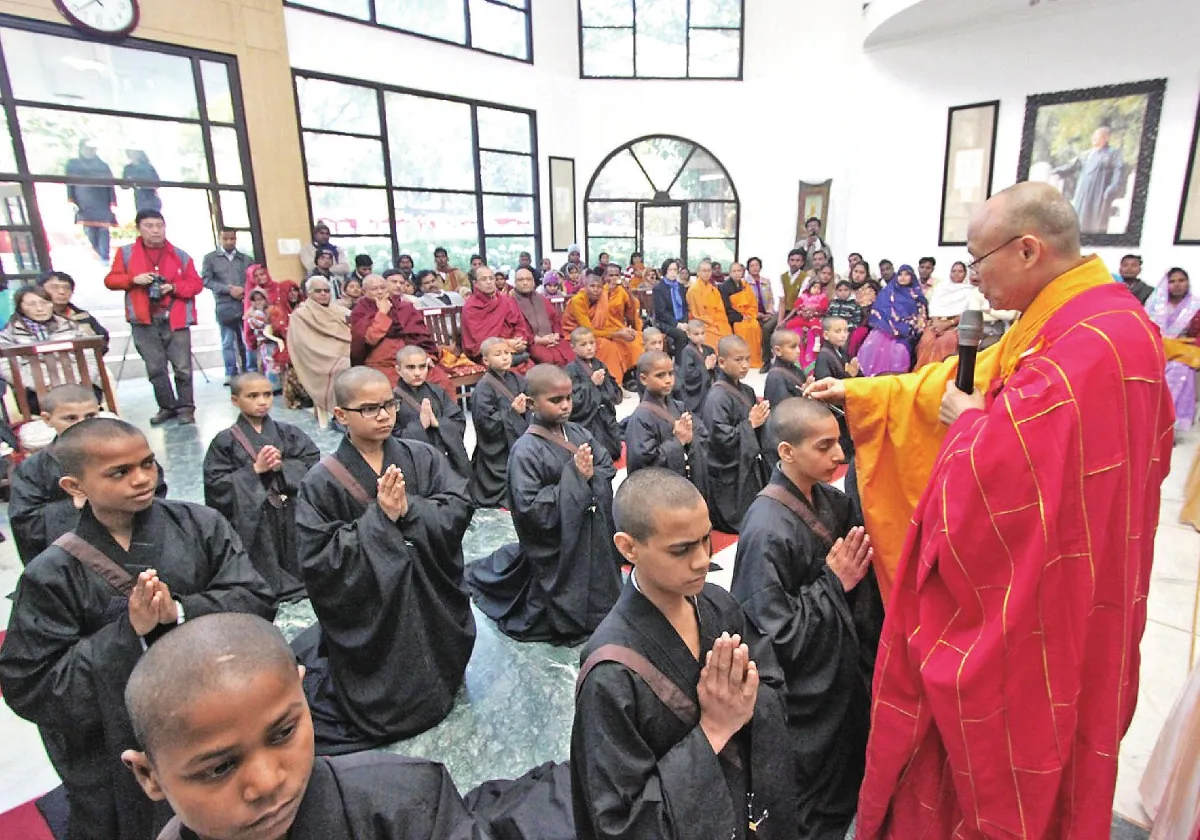 復興印度佛教 添27名沙彌