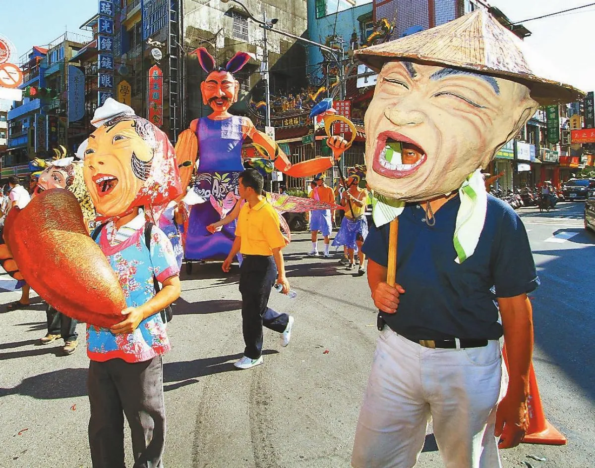 慶元宵 龍元宮辦迎財神踩街