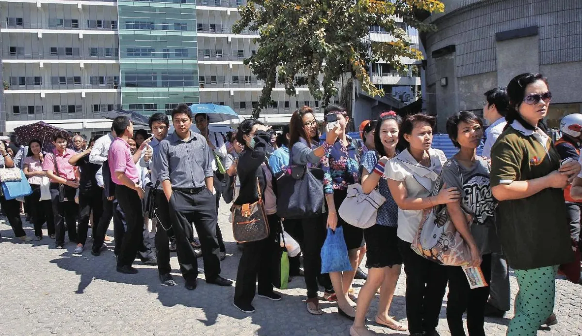 躲示威襲擊 泰政府部門天天搬遷