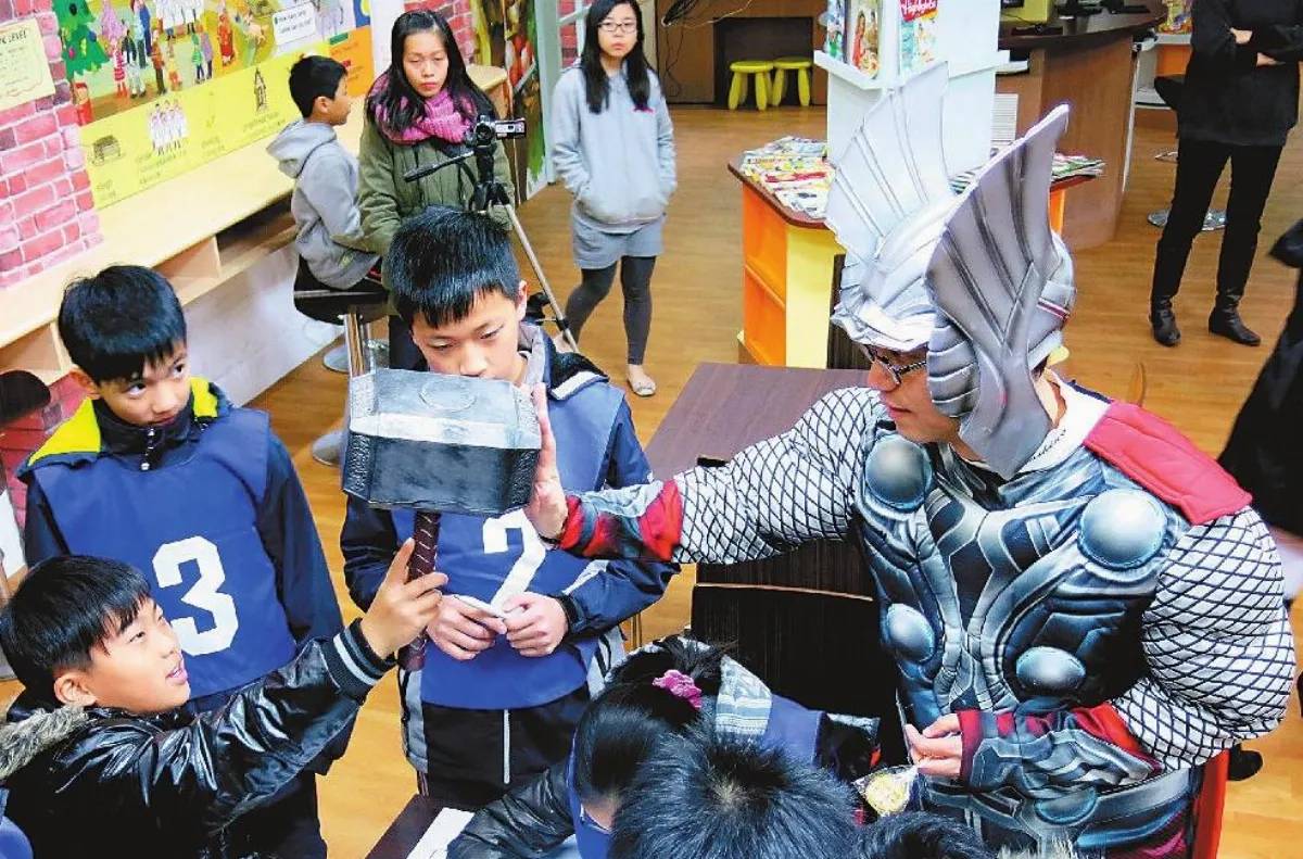 江翠國中 同小學生玩英文