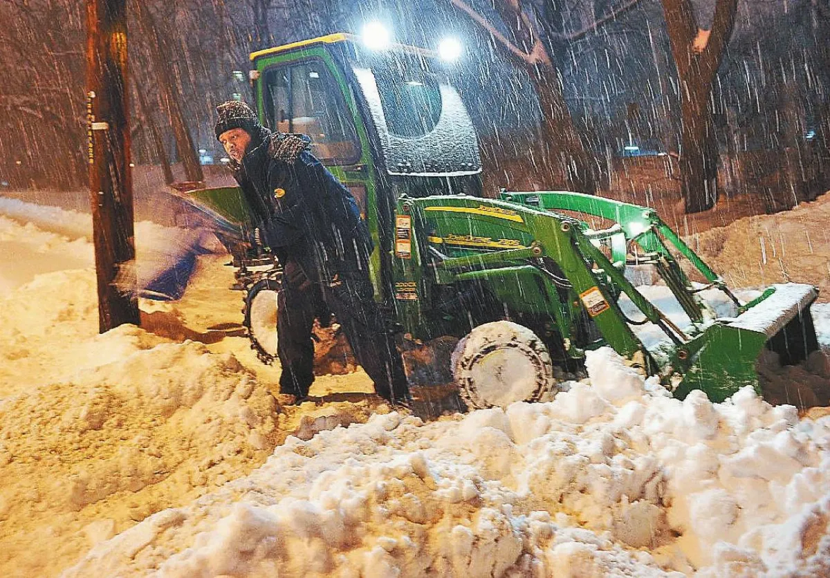 泰晤士河水位漲至60年來最高 15萬戶斷電 今冬最猛雪暴 紐約戒備！