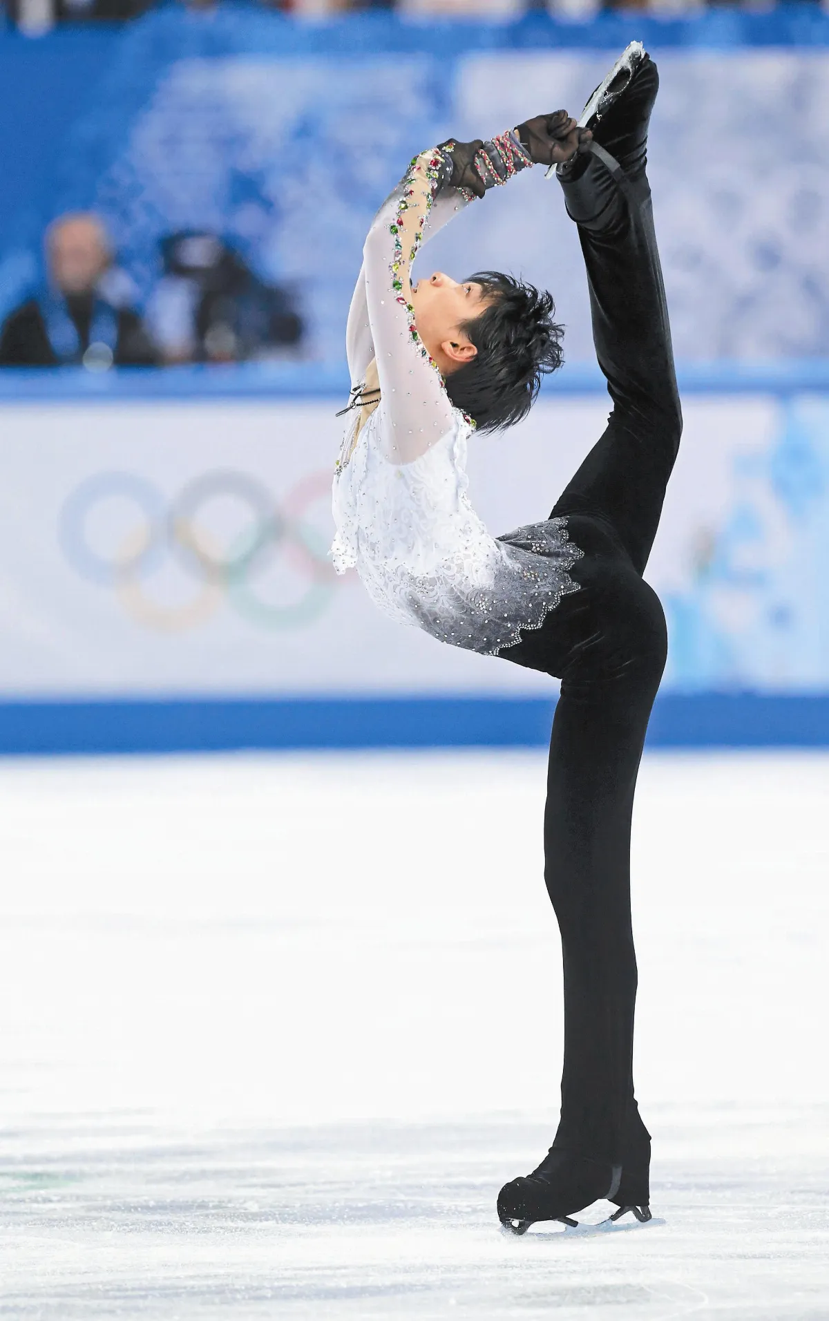 日本第一亞洲首位 羽生結弦花滑摘金 經歷311大地震幾經波折站上冬運 盼為受傷日本帶來勇氣