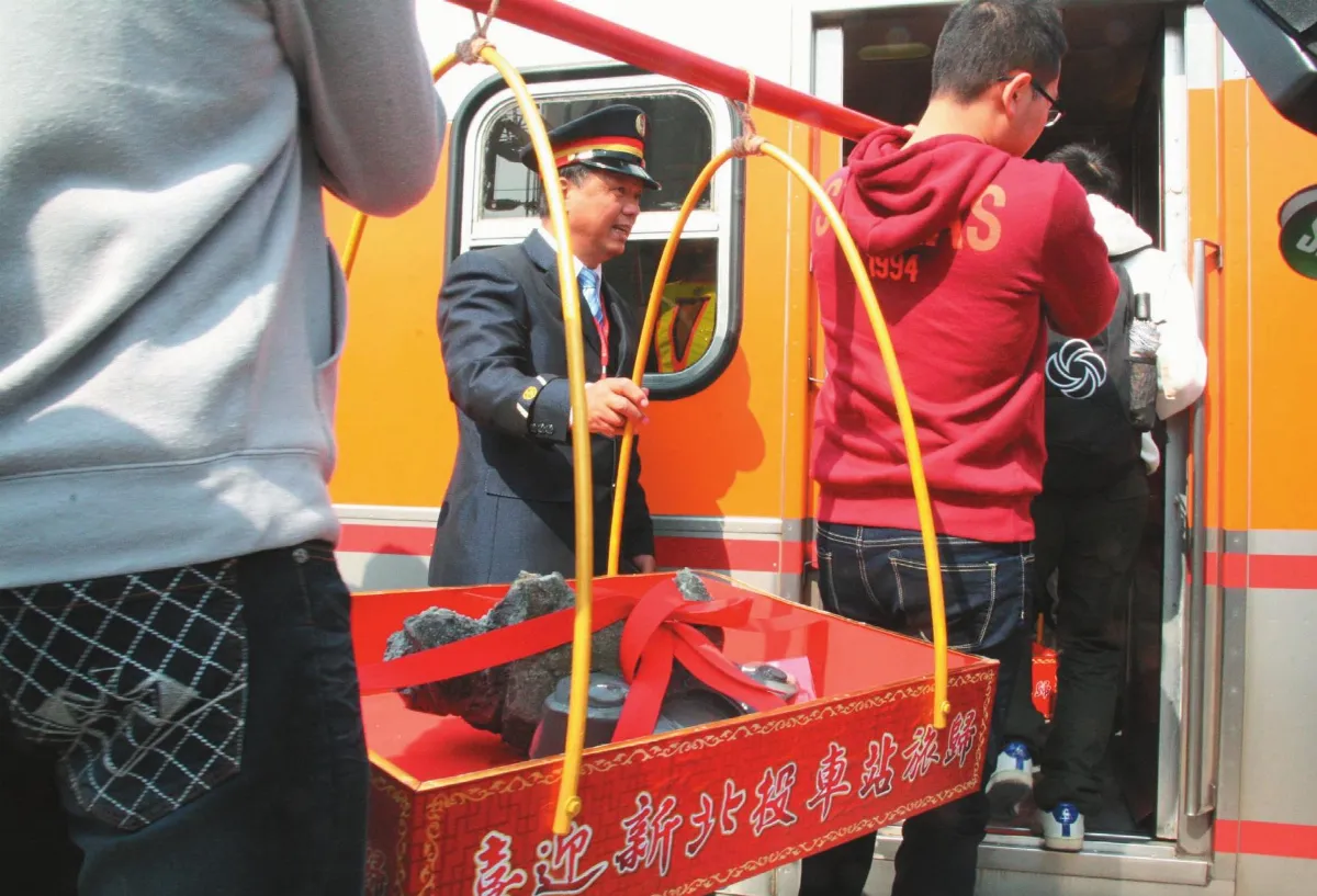 漂泊26年新北投車站回家了
