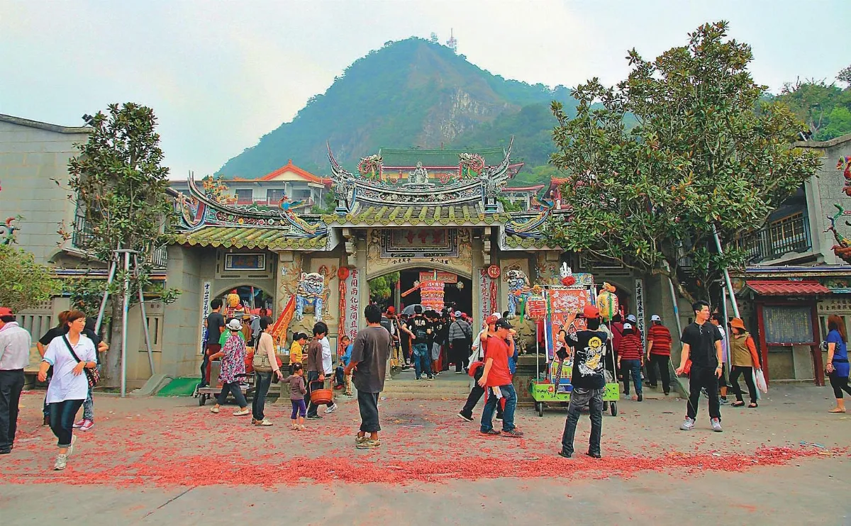 海闊天空 春遊關仔嶺