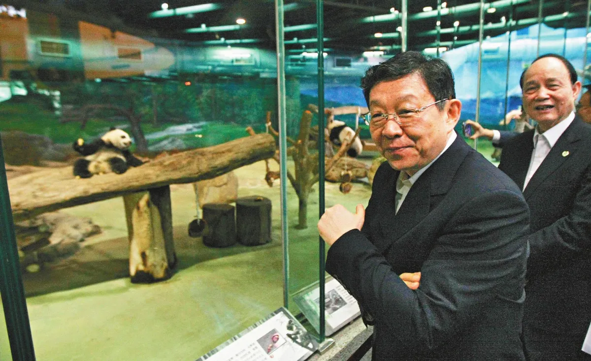 代表娘家人　陳德銘探望圓仔