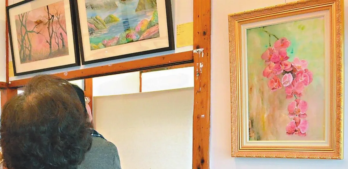 徐秀美水彩 揮灑原創故事