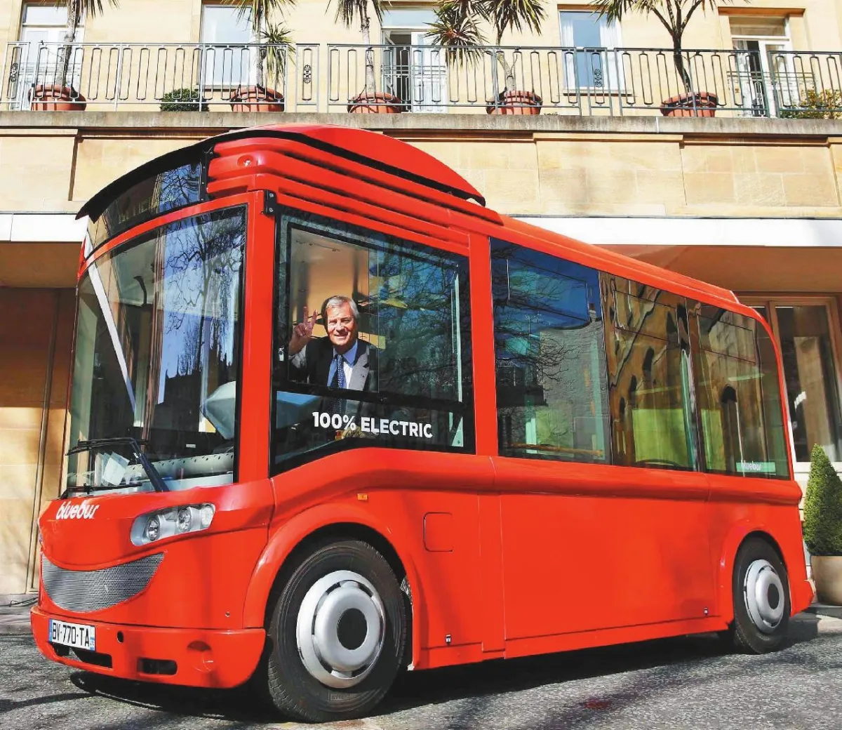 倫敦租借電動車 明年上路