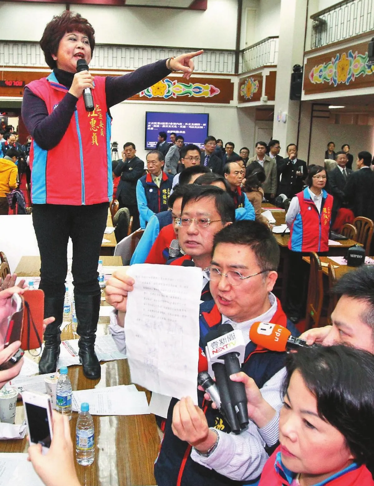 服貿大戰藍擬送院會表決