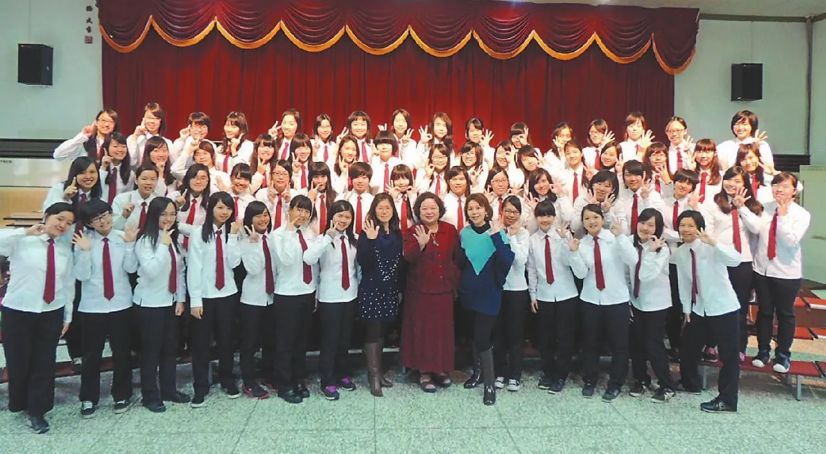 竹女合唱團 全國音樂賽4連冠