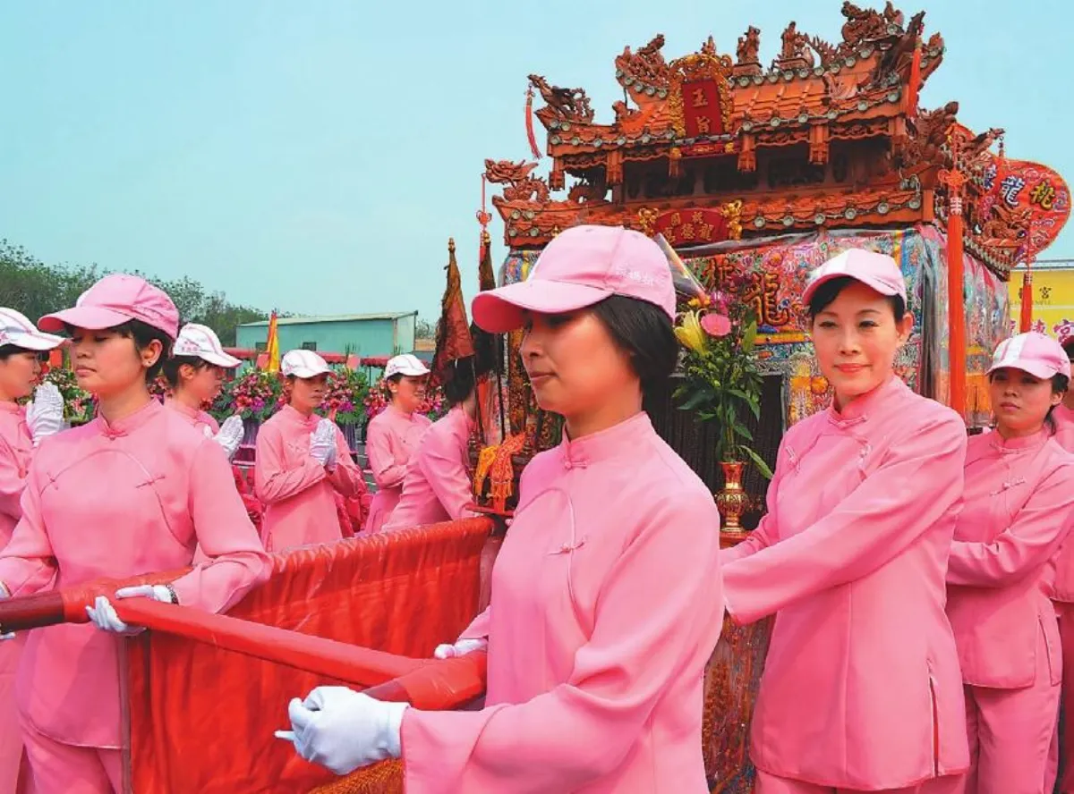 粉紅娘子軍 最美麗轎班