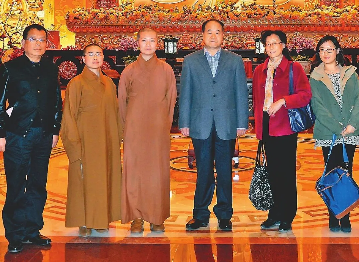 莫言看大覺寺有人間性
