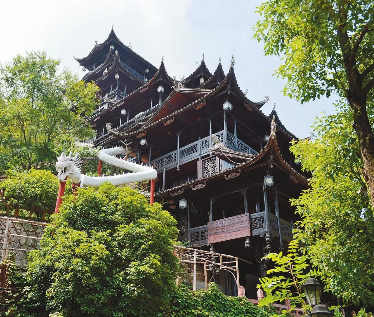 ◆旅行的風景 從天而降的白龍