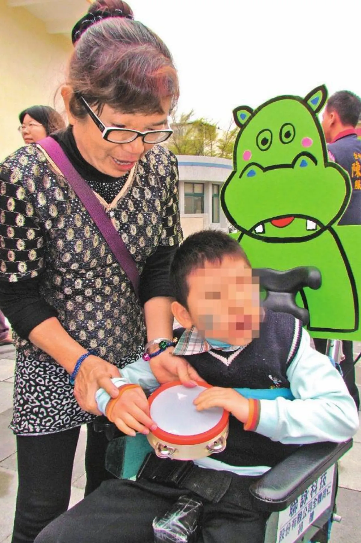 南投特教學校落成 背巾嬤歡喜