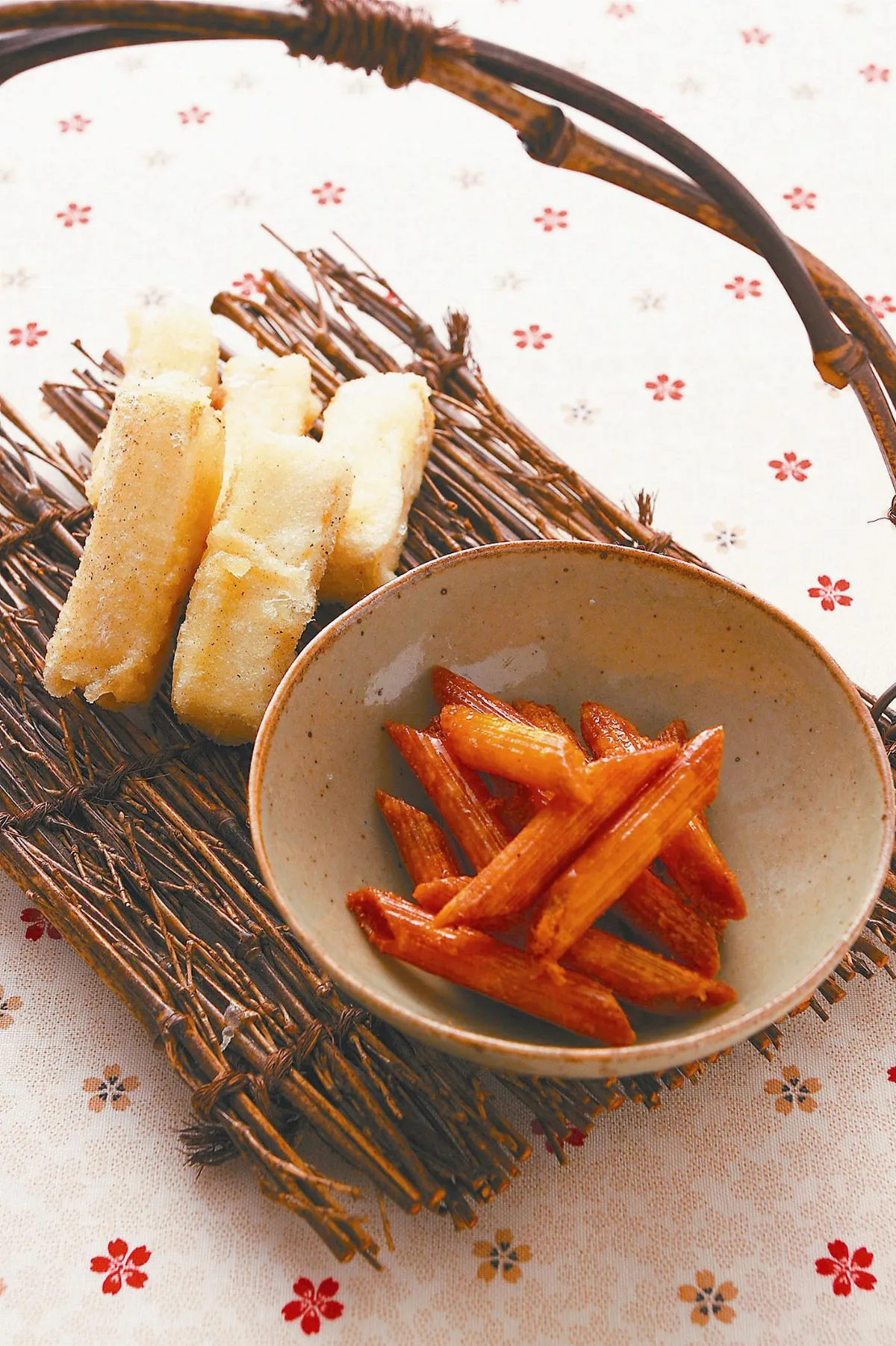 讓你更愛豆腐 炸豆腐與 豆腐餡炸筆管麵