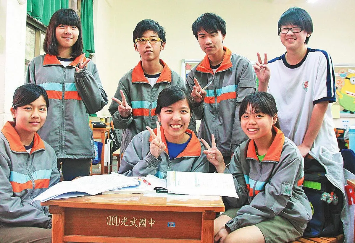 登山、溯溪、玩科學 吳欣恩克服聽障 樂觀挑戰自我