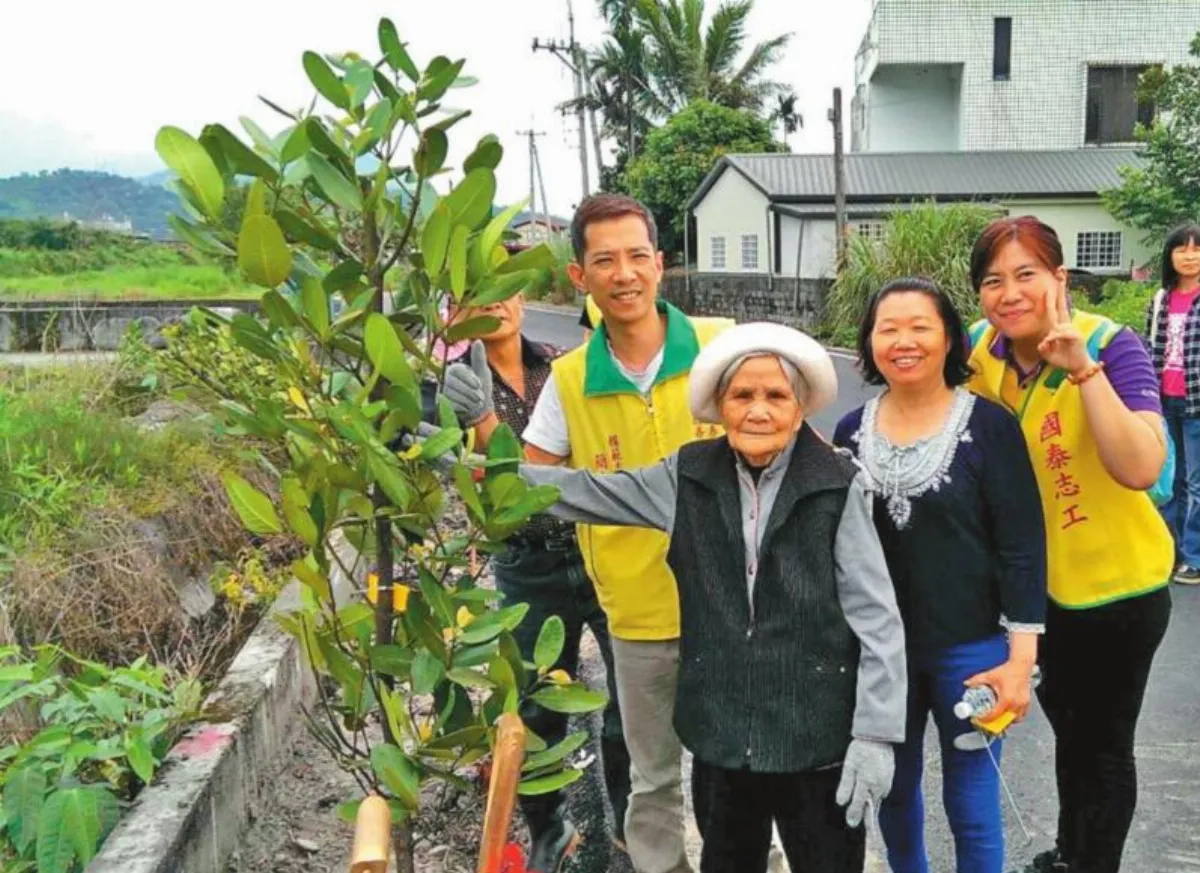 【社區部落格】 與母攜手 共植故事樹