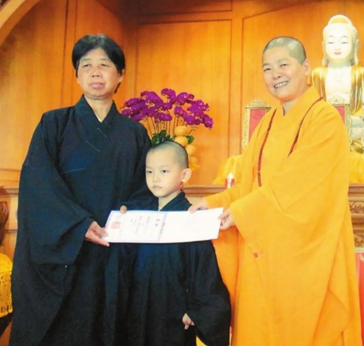 興學授證5歲童志在圓滿委員