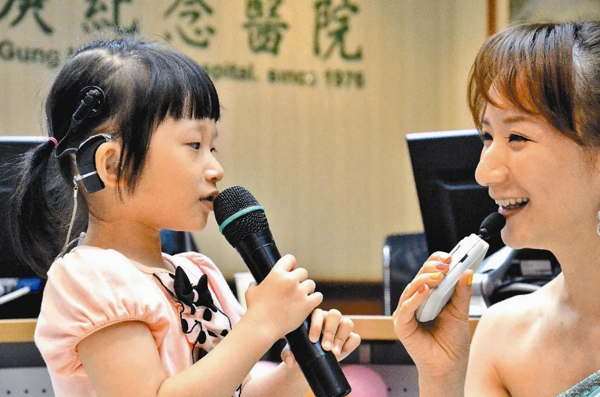 植電子耳 孩子學會喊媽