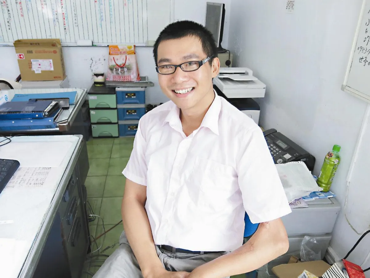 蹲走社工 照顧愛滋病患