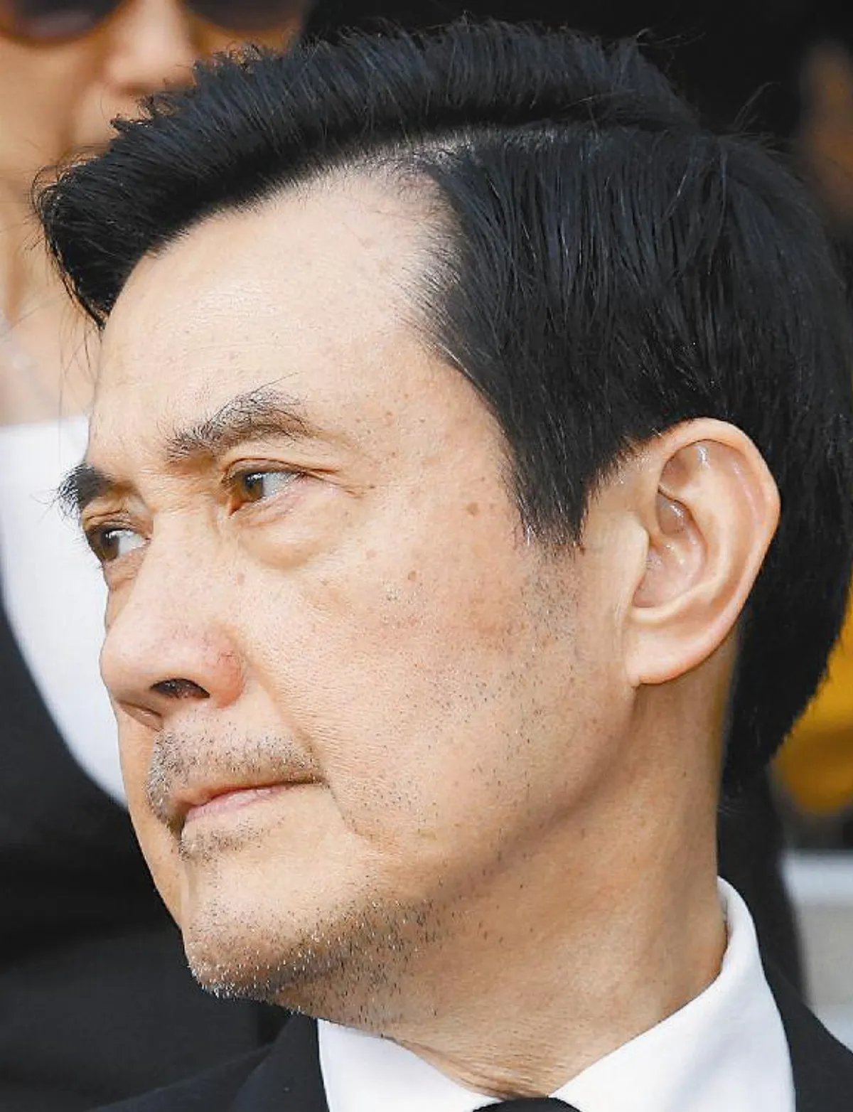秦厚修安奉富德 夫妻相伴