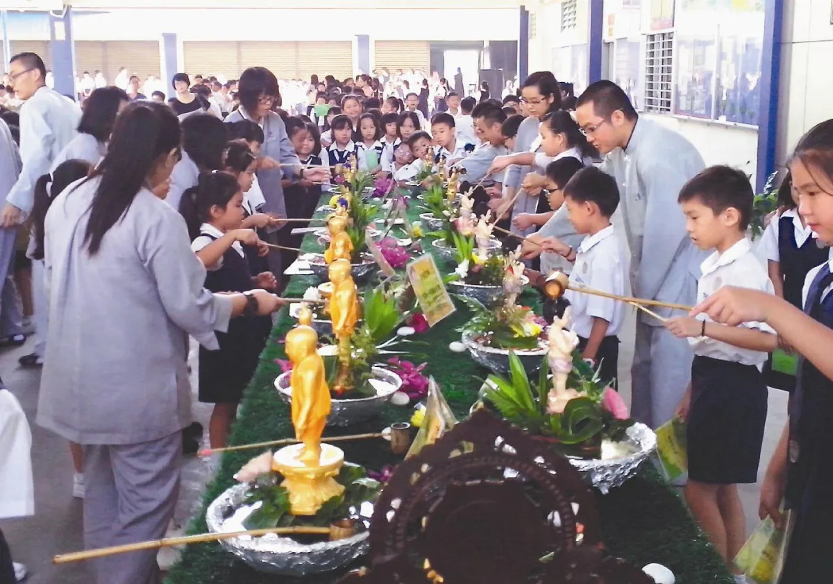 華小浴佛 傳播三好