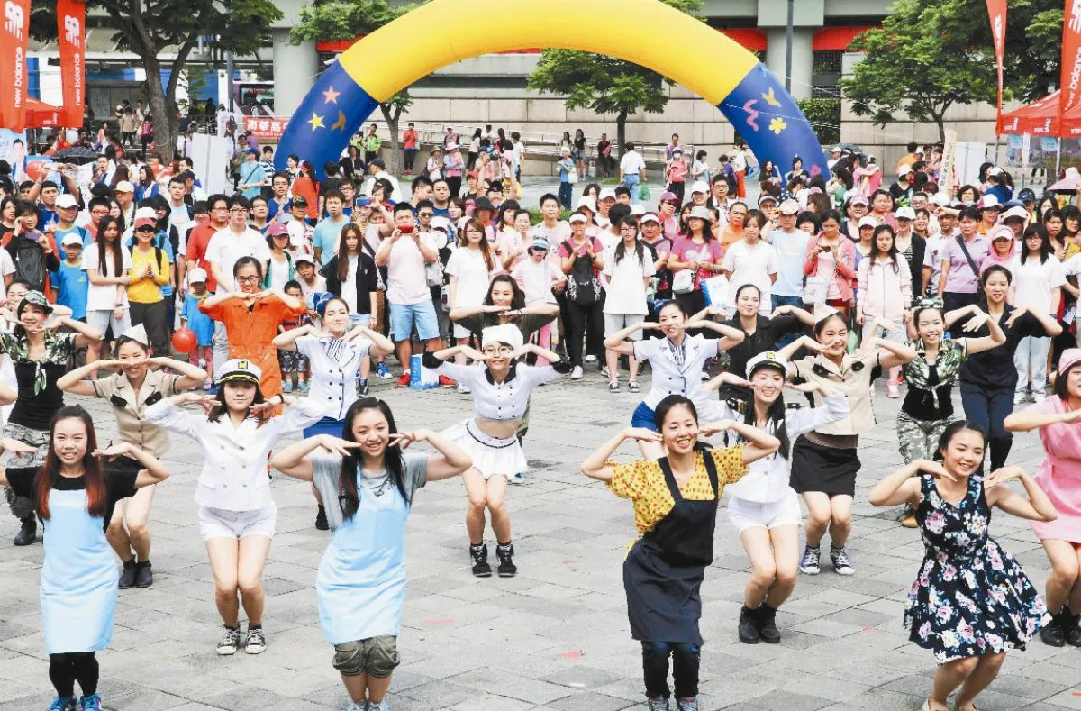 婦女粉紅健走 舒壓防乳癌