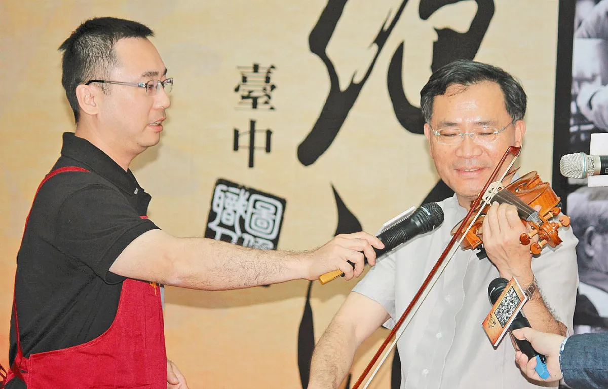 素人製琴師  一技之長打敗22K
