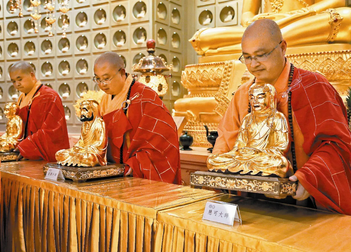 兩岸佛教交流寫新頁 禪宗初祖至六祖像 安座佛館