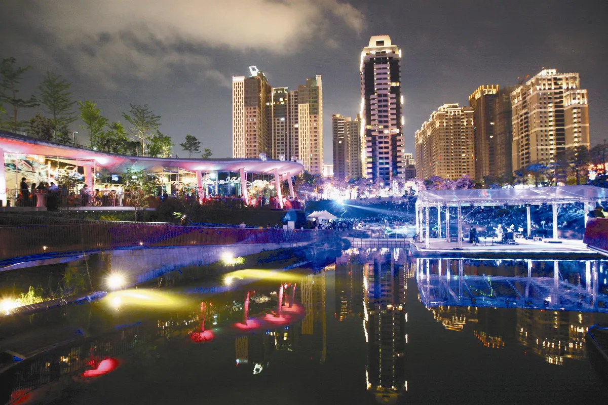 全球卓越建設 秋紅谷奪首獎