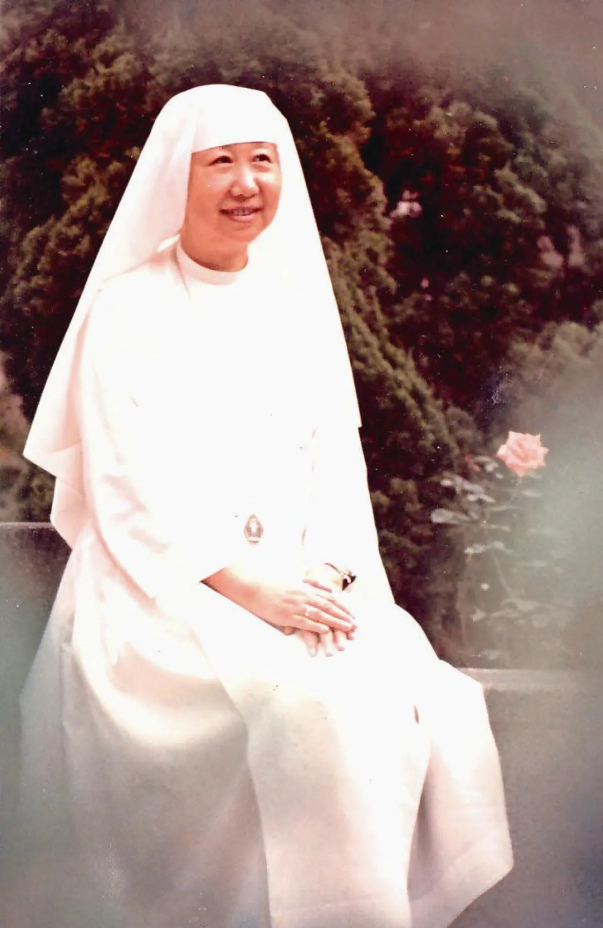 黛媽咪幸福花園 幸福，是一種感覺，也是一種生活態度，不必刻意追求，只須用心體會。 串起東西方 愛的因緣