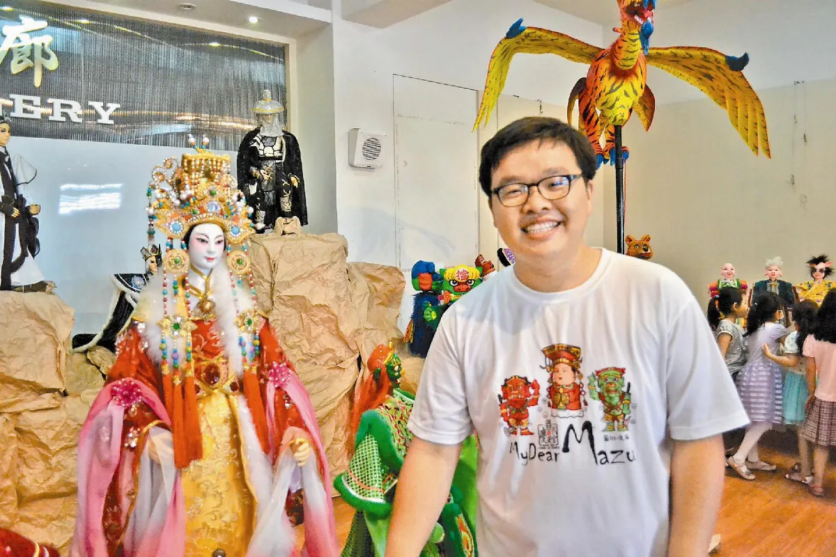 代課老師蘇大俠 演布袋戲賺50K