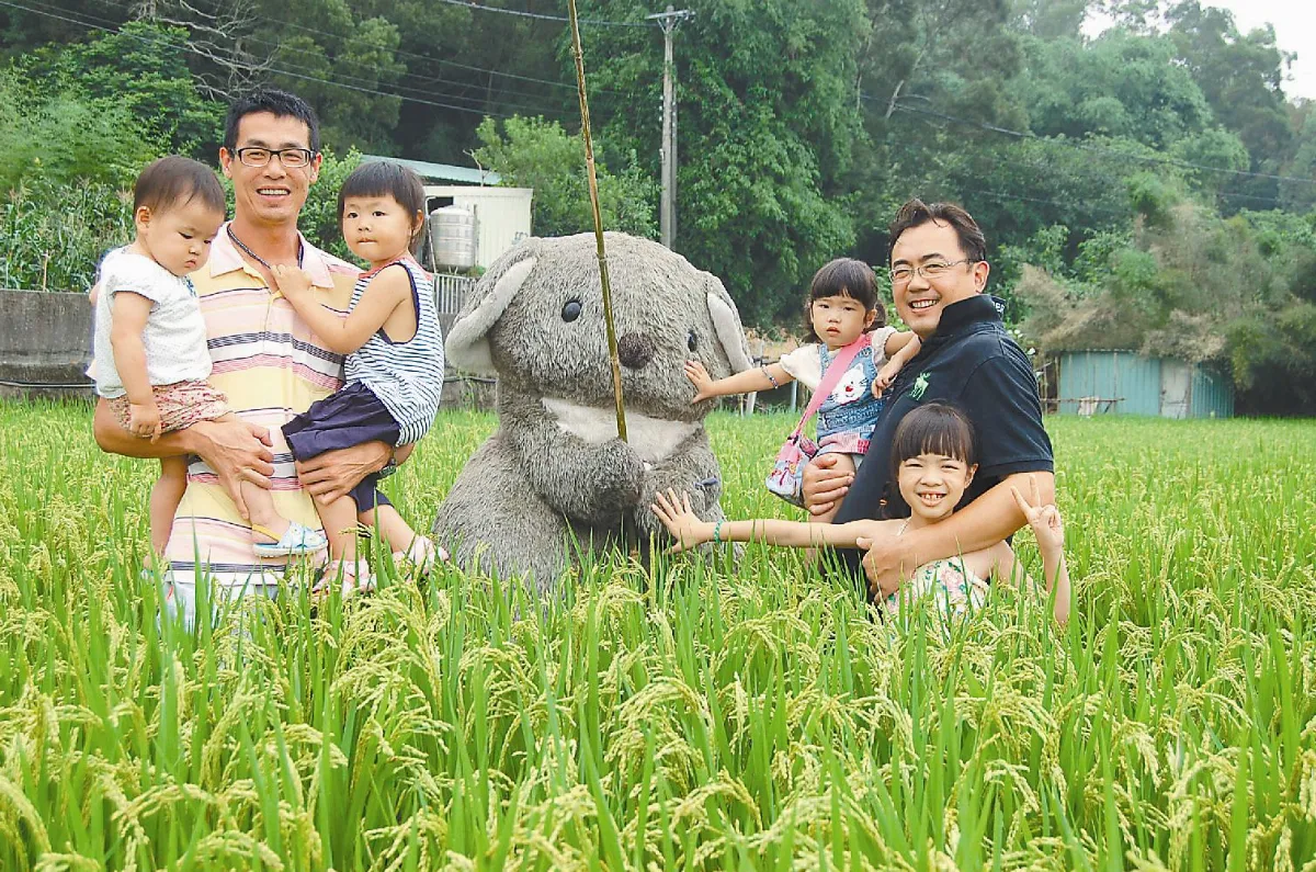 驅鳥稻草熊