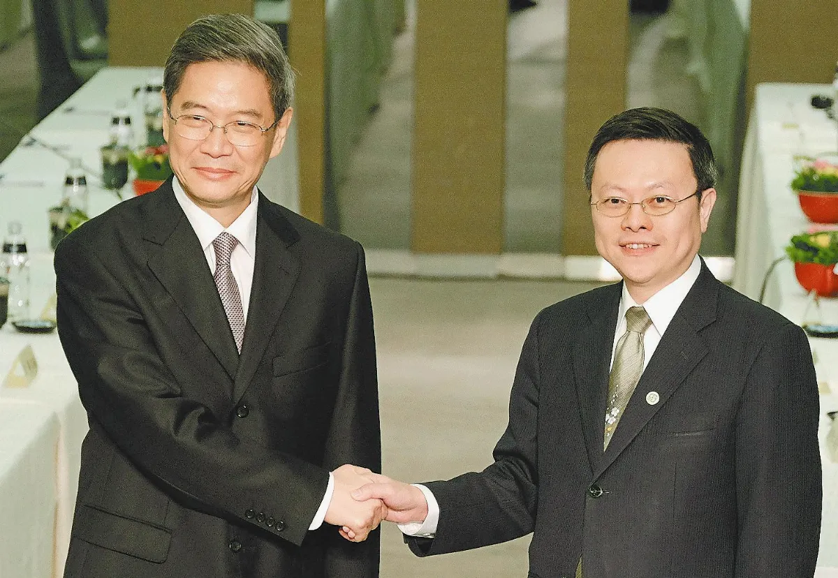 歡迎聲vs.抗議聲 張志軍展親切 台語問候大家好