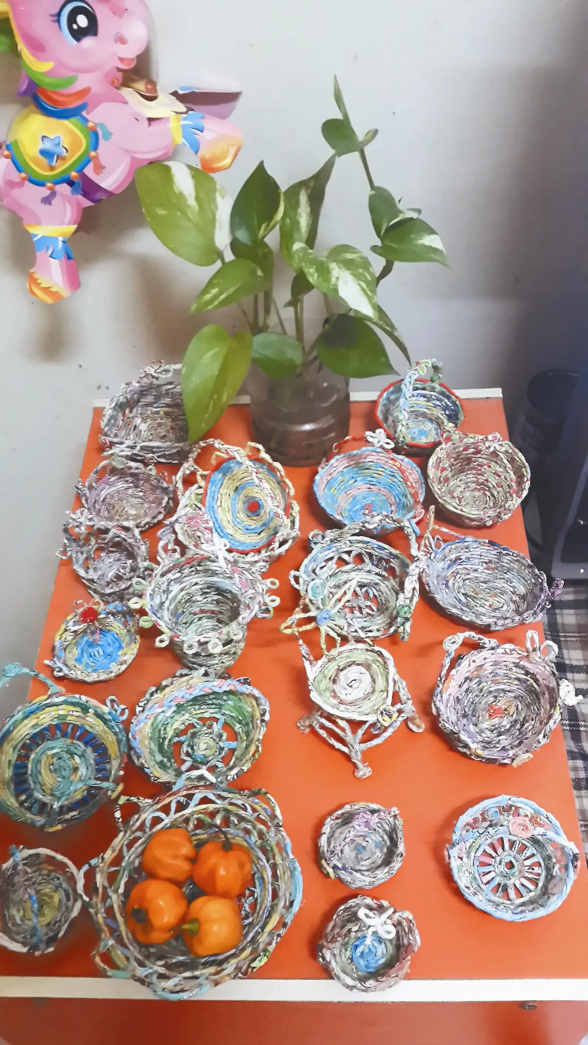 環保生活 廣告紙變身手創品