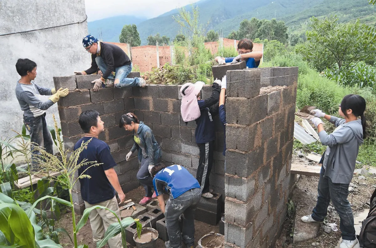 赴陸建廁所 偏差少年學習付出
