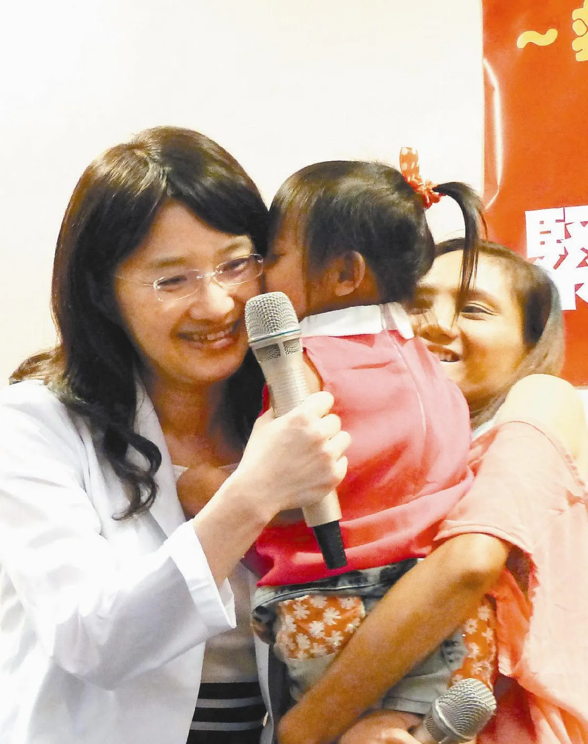 多功能血液淨化機  罕病童救星