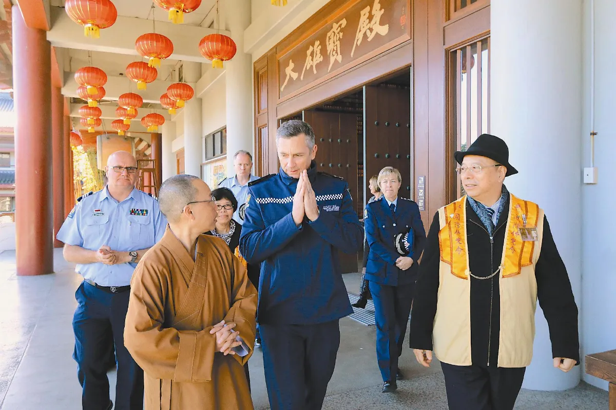 訪北島佛光山 新任紐警署長 看見人間淨土