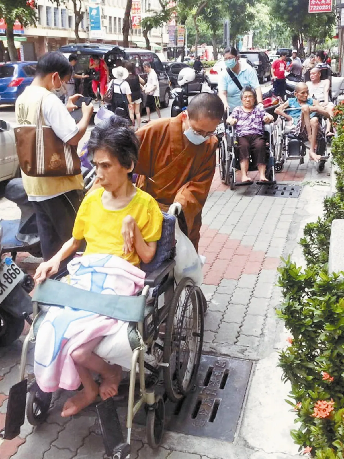 緊鄰重災區 安養中心長者撤離