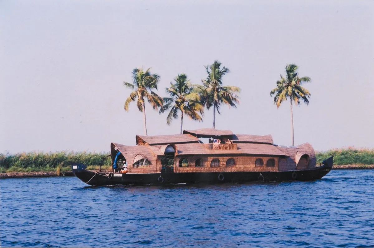 海闊天空 印度船屋之1 喀什米爾達爾湖船屋