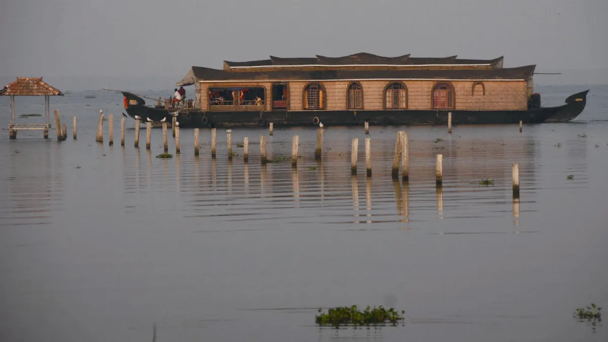 海闊天空 印度船屋之2 庫馬蘭肯湖船屋