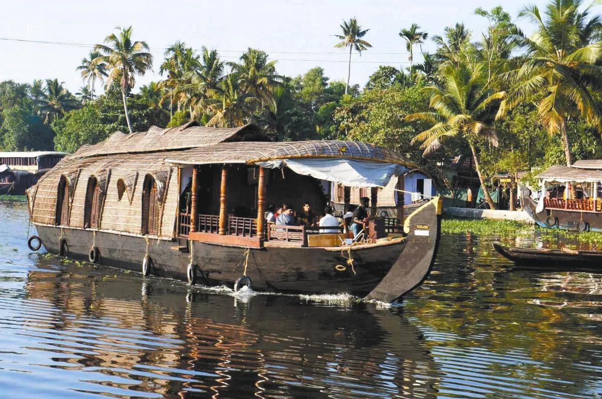 海闊天空 印度船屋之2 庫馬蘭肯湖船屋