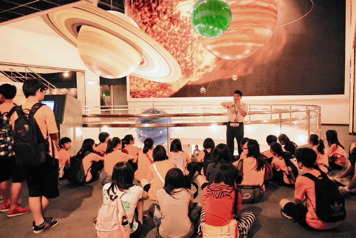 教學卓越獎 圓頂帳篷 白天讓學生徜徉星空