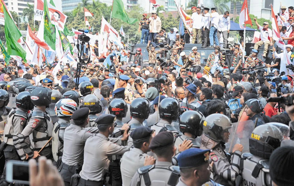 不滿大選結果 印尼爆警民衝突