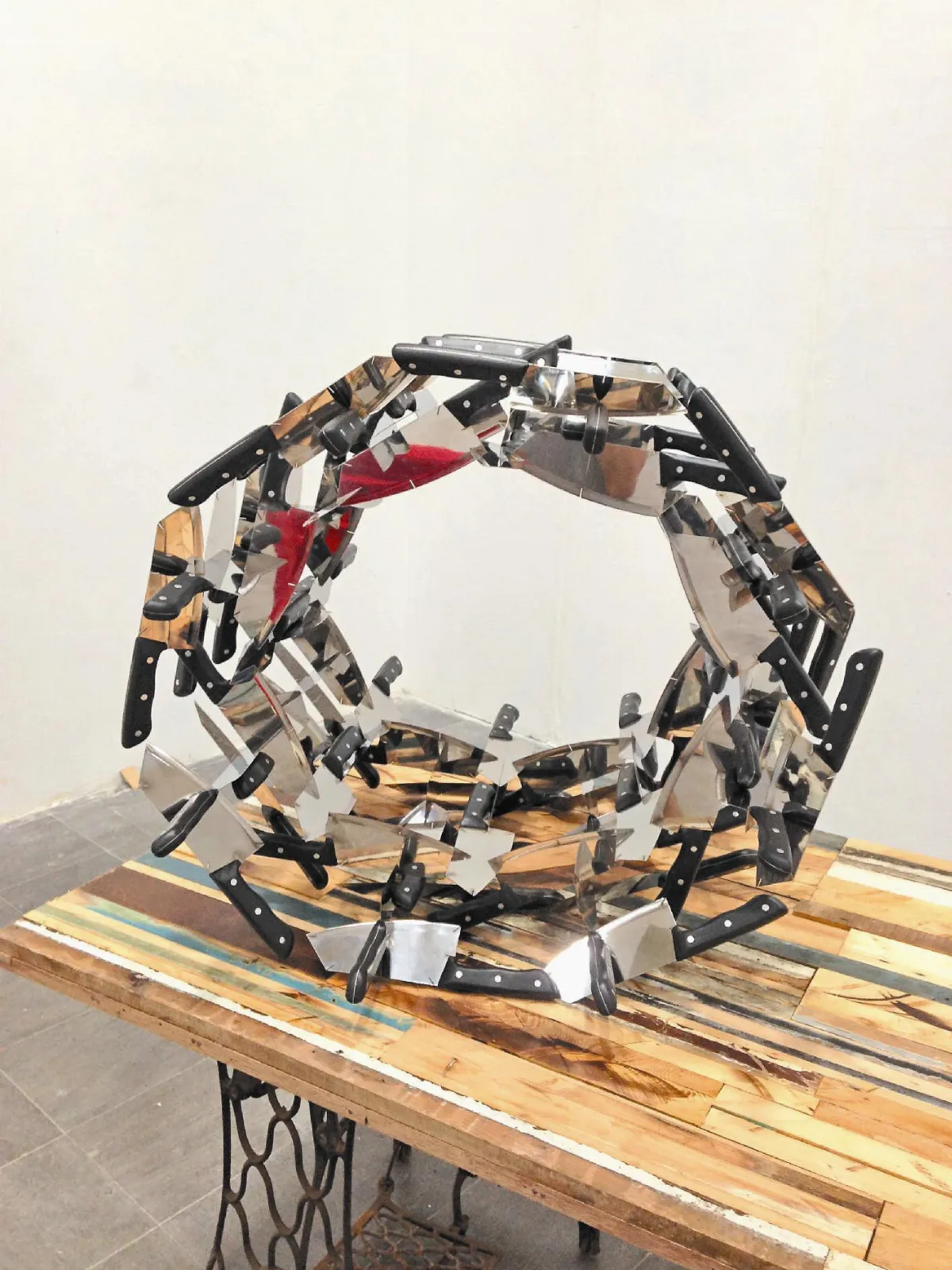 菜刀拼同心圓 8新秀創意MIT