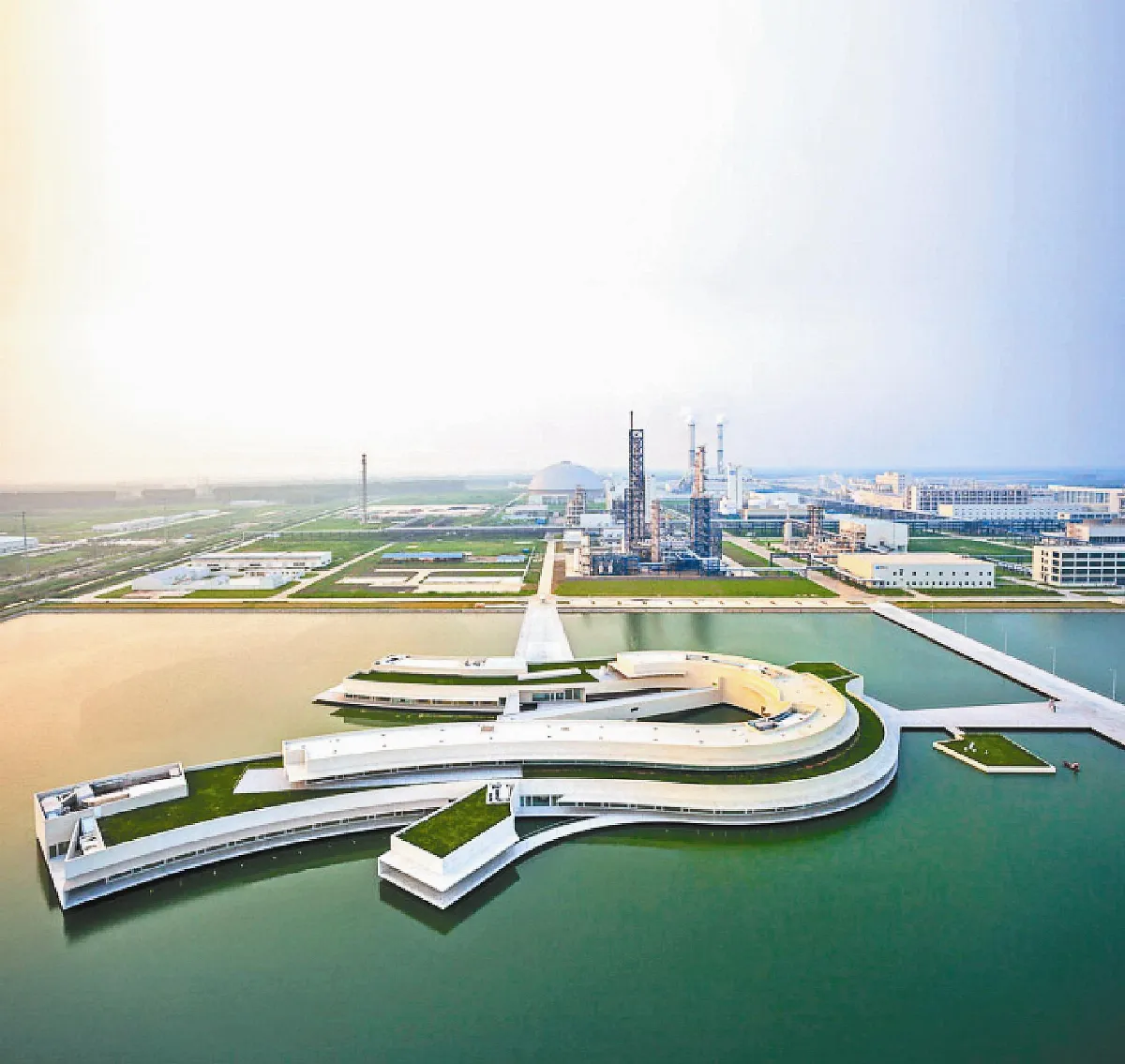 西薩建築 大器簡潔融入地景