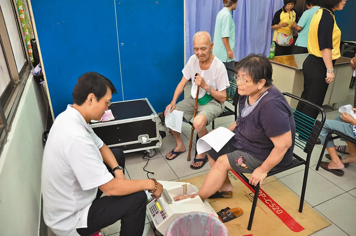 雲水醫療隊下鄉 專科醫師把關